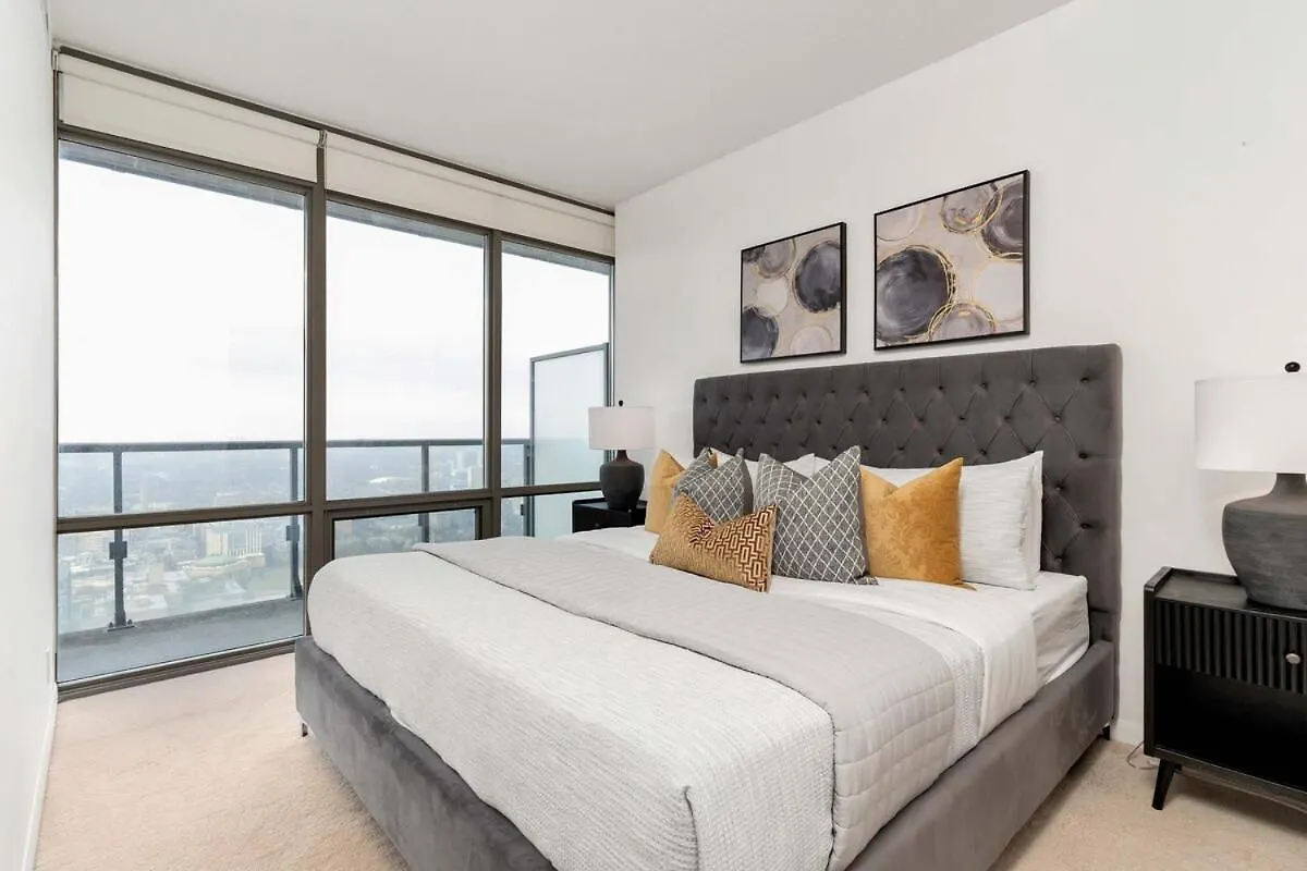 Lux Sub-Penthouse W Panoramic & Cn Tower Views Apartment Toronto Canada